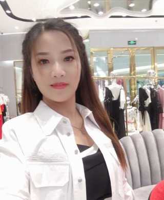 白云嘉禾气质少妇欣欣走进有惊喜