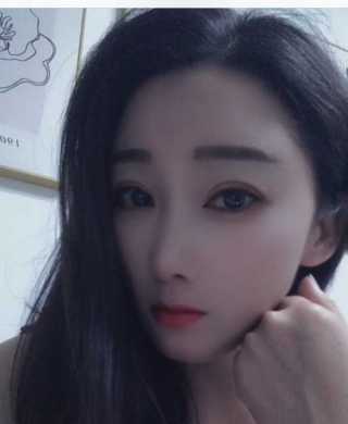 越秀丰满性感风骚小雪